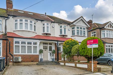 Cherrywood Lane, Raynes Park, London, SM4