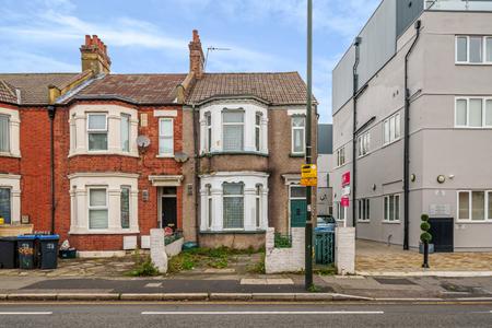 Kingston Road, Raynes Park, London, SW20