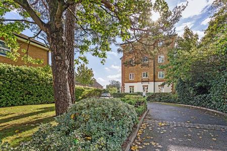 Windlesham Grove, Southfields, London, SW19