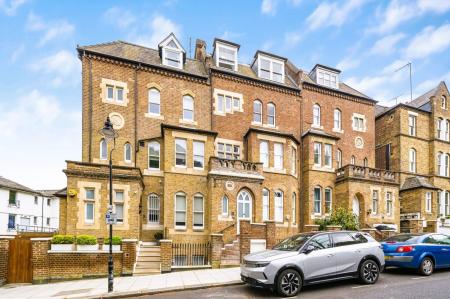 Lyndhurst Road, Hampstead, London, NW3