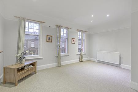 Barcombe Avenue, Streatham Hill, London, SW2