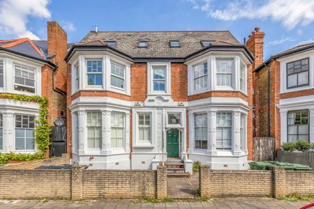 Telford Avenue, Balham, SW2