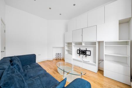 Idlecombe Road, London, SW17