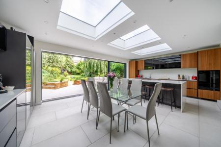 Chatsworth Way, West Dulwich, London, SE27