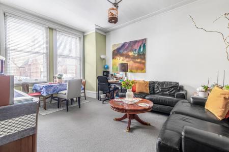 Finchley Road, Hampstead, London, NW3