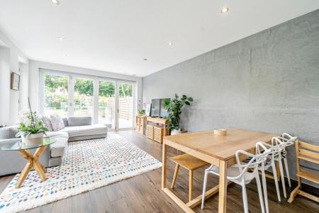 Woodborough Road, Putney, London, SW15