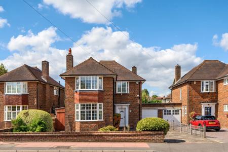 Addington Road, West Wickham, BR4