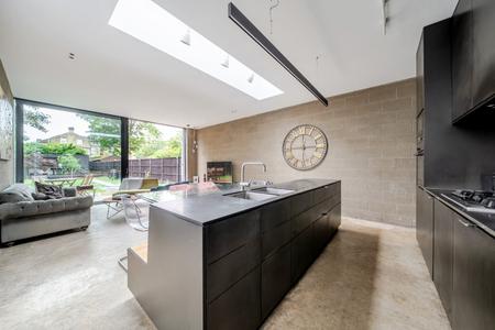 Gap Road, Wimbledon, London, SW19