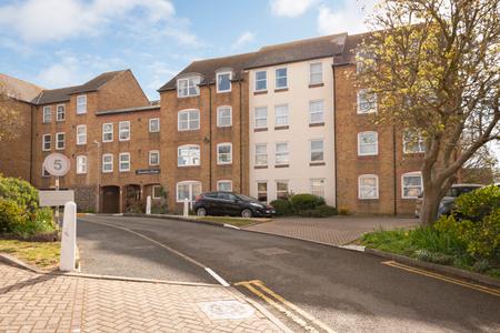Cobbs Place, Margate, CT9