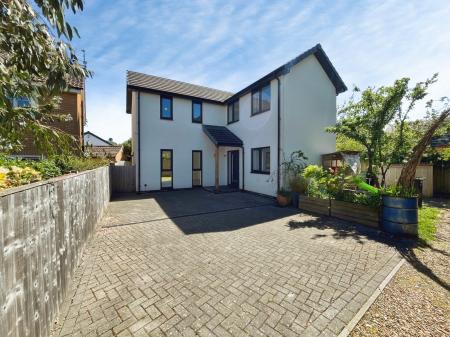 Burnage Lane, Heaton Mersey/ East Didsbury, Manchester, M19