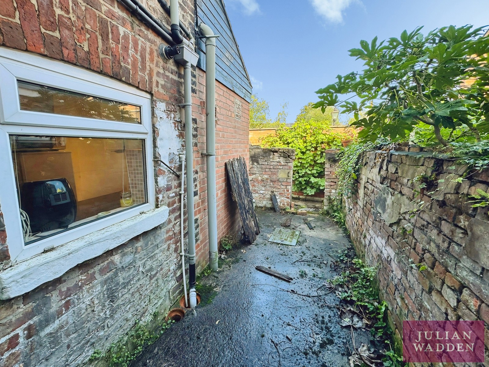 Ellesmere Terrace, Ladybarn, Manchester, M14