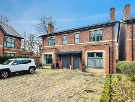 Bloomesbury Avenue, Didsbury, Greater Manchester, M20