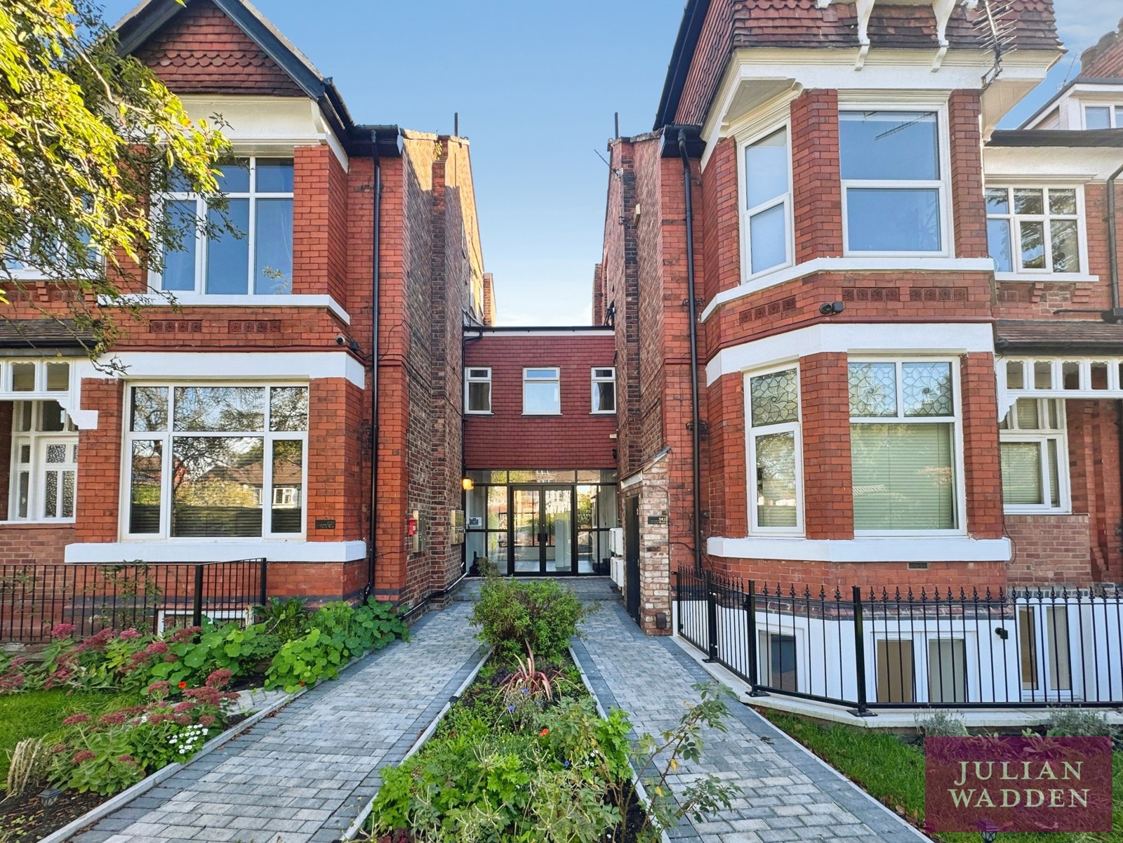 Wilmslow Road, Didsbury, Manchester, M20