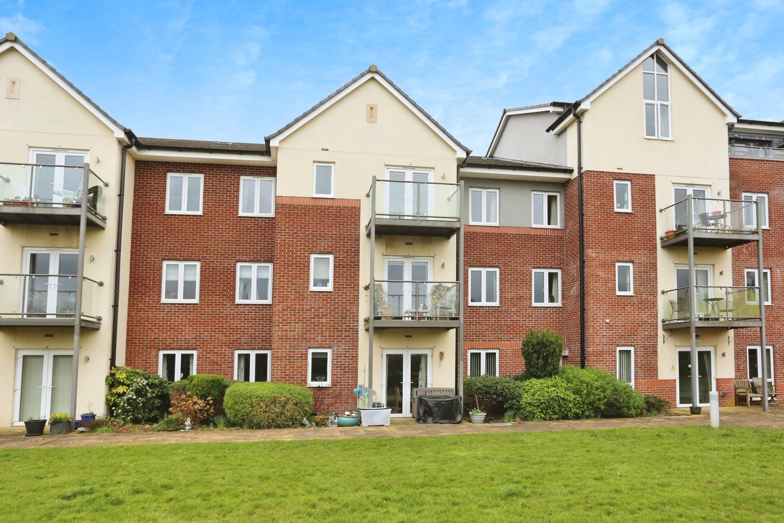 Nelstrop Road, Heaton Chapel, Stockport, SK4