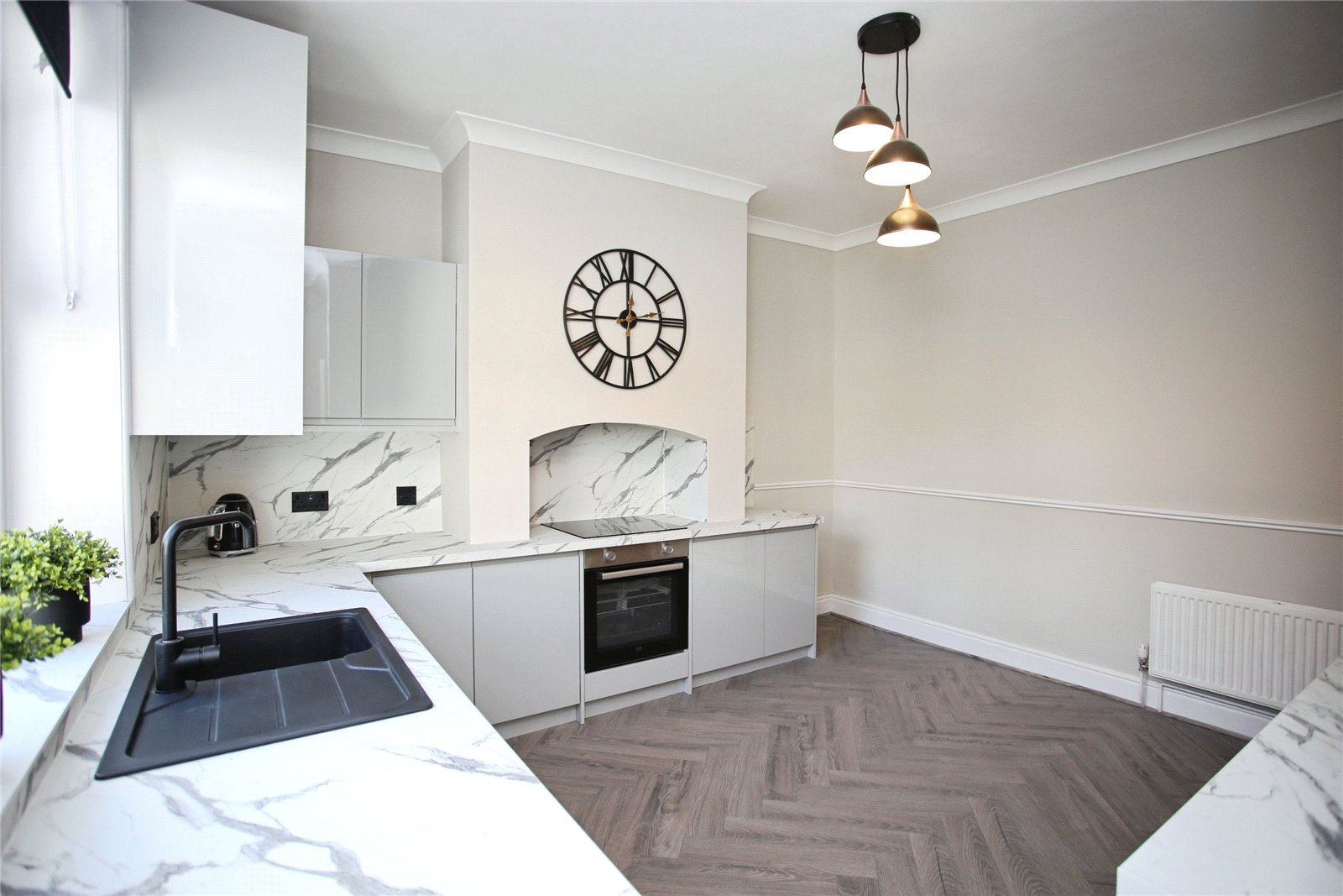 Heaton Road, Heaton Moor, Stockport, SK4