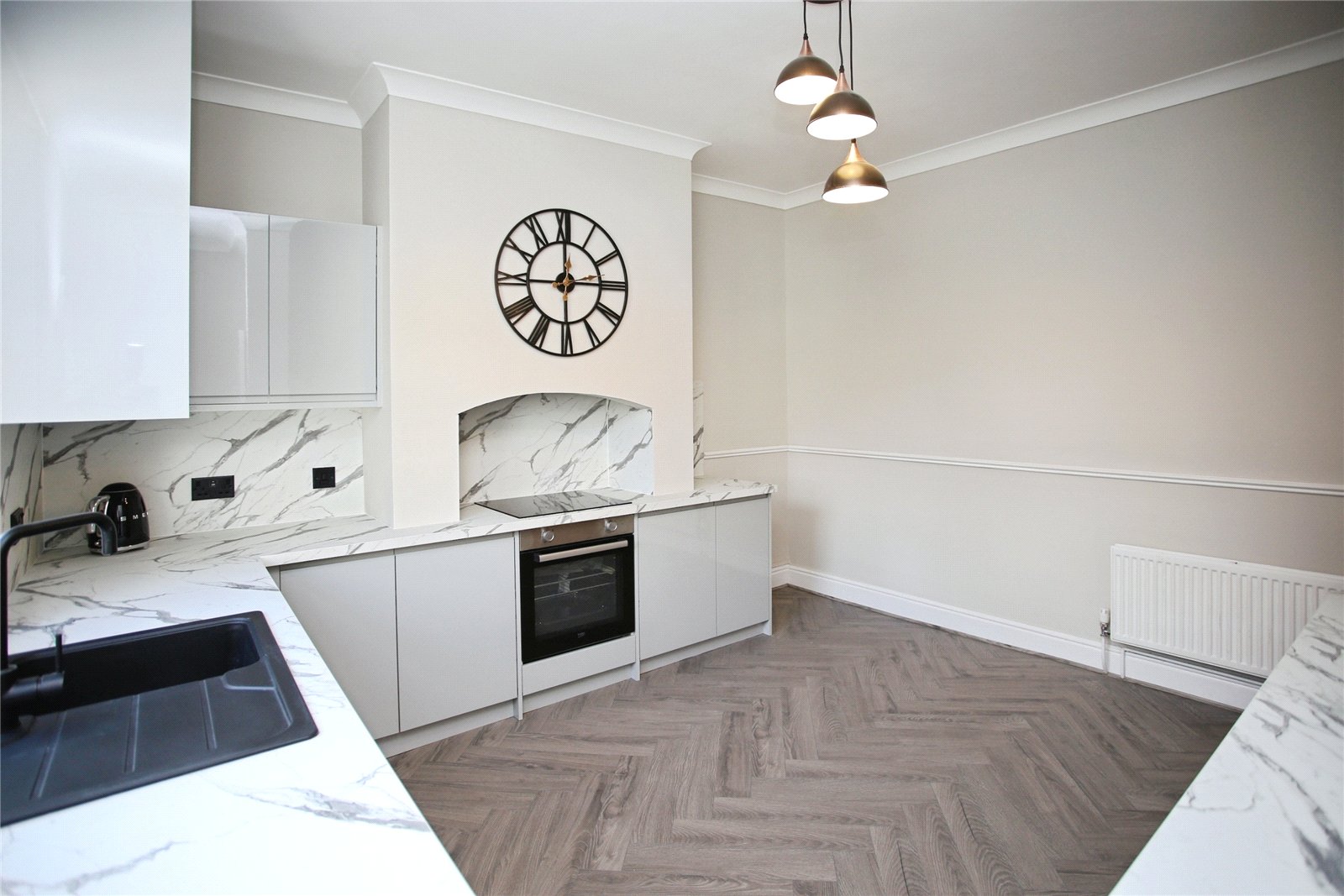 Heaton Road, Heaton Moor, Stockport, SK4