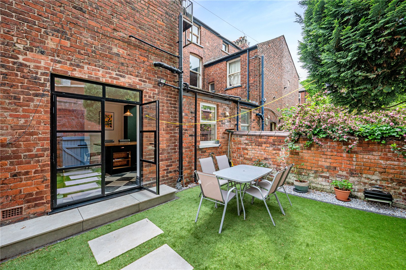 St Albans Avenue, Heaton Moor, Stockport, SK4