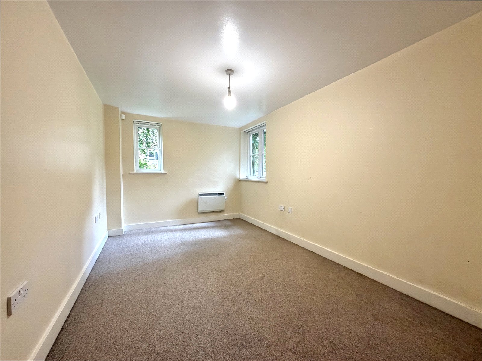 Heaton Moor Road, Heaton Moor, Stockport, SK4