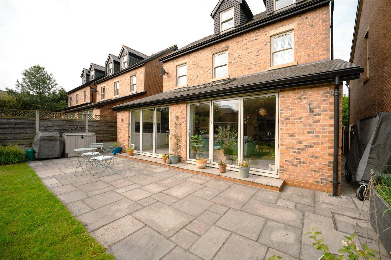 Harvey Close, Heaton Chapel, Stockport, SK4