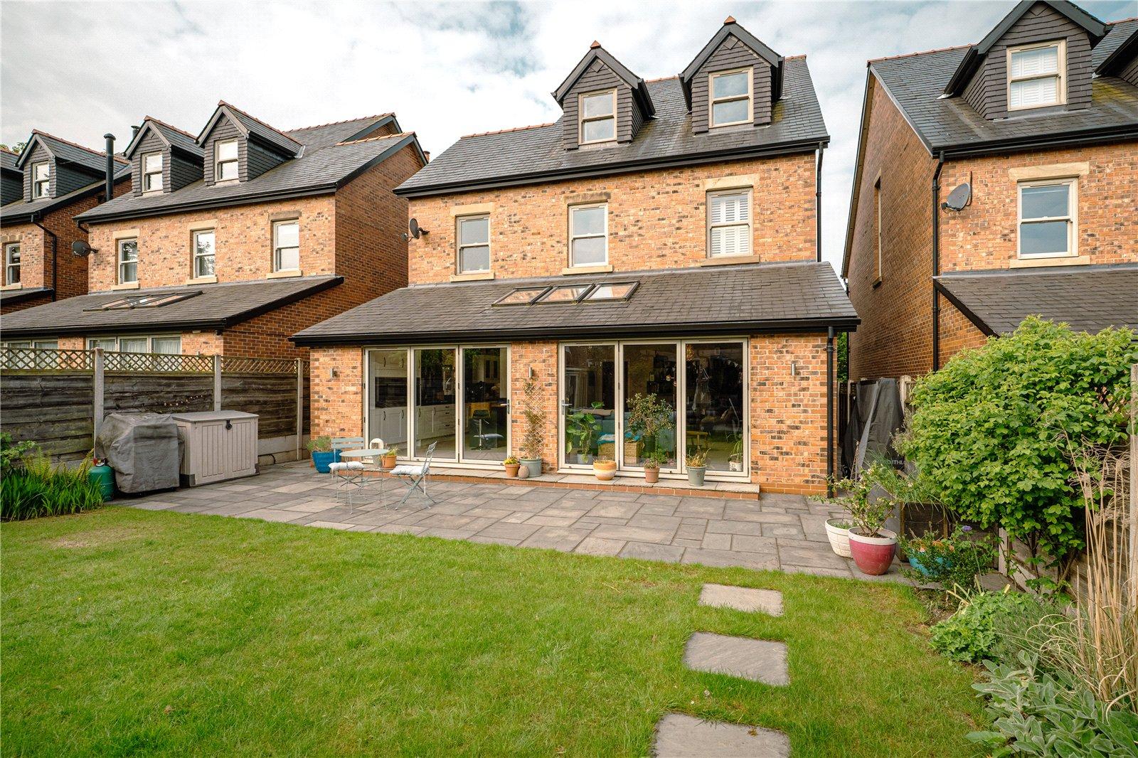 Harvey Close, Heaton Chapel, Stockport, SK4