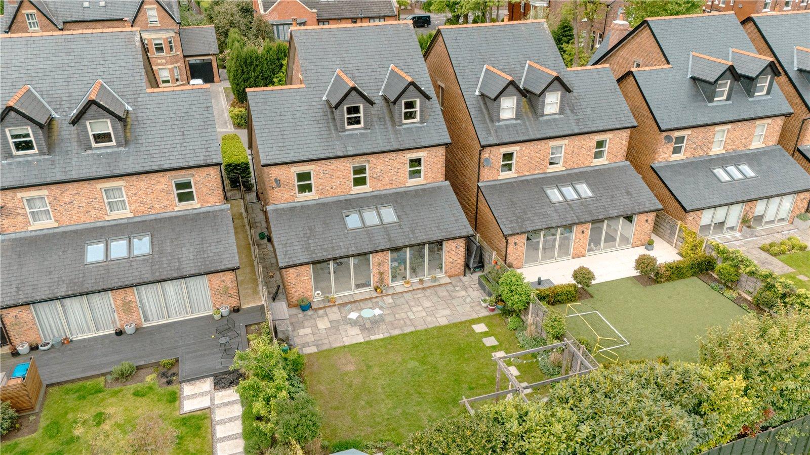 Harvey Close, Heaton Chapel, Stockport, SK4
