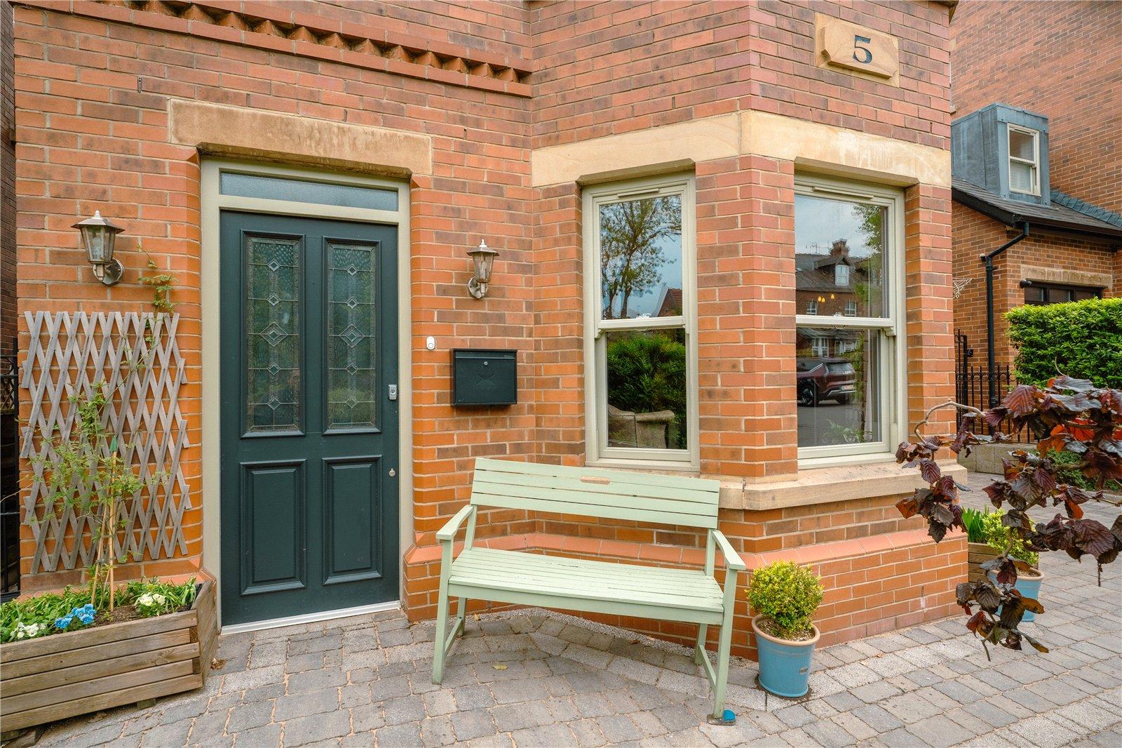Harvey Close, Heaton Chapel, Stockport, SK4
