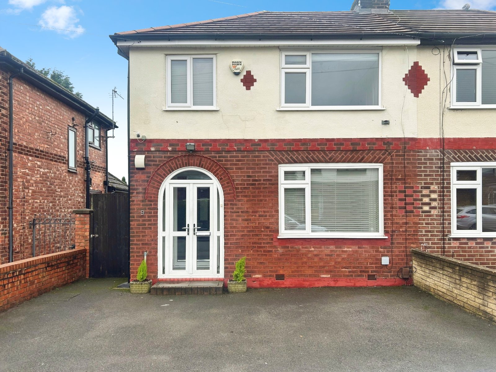 Newlyn Drive, Bredbury, Stockport, Greater Manchester, SK6