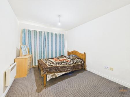 2 bedroom Apartment for sale in Berwick Street, Fairfield, Liverpool, L6