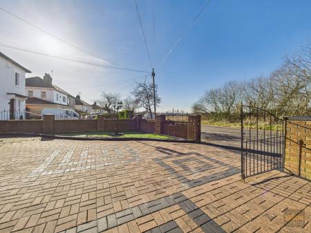 3 bedroom Semi-detached house for sale in Cunscough Lane, Melling, Liverpool, L31