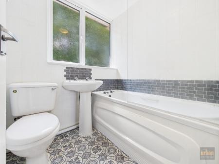 3 bedroom Terraced House for sale in Lyndhurst, Maghull, Liverpool, L31