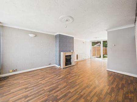 3 bedroom Terraced House for sale in Lyndhurst, Maghull, Liverpool, L31