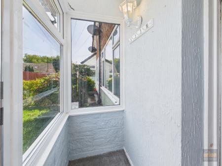 3 bedroom Terraced House for sale in Lyndhurst, Maghull, Liverpool, L31