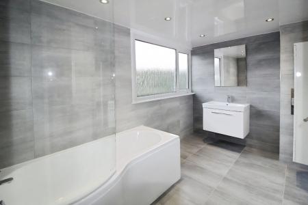 3 bedroom Bungalow to let in Argarmeols Road, Formby