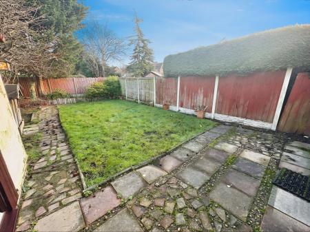 3 bedroom Semi-detached house to let in Oakhill Close, Lydiate