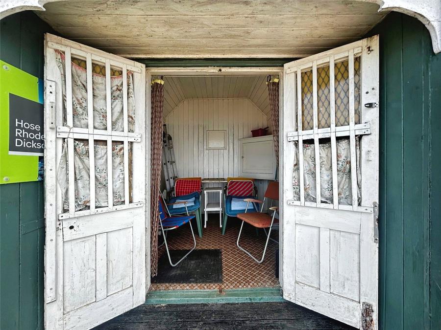 detached for sale - Esplanade, East Cowes, Isle of Wight, PO32