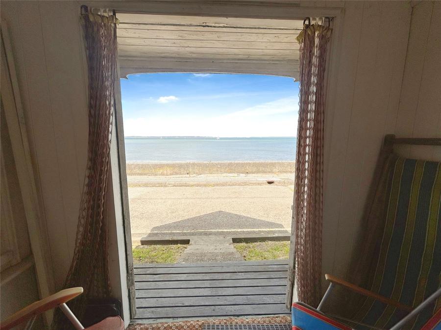 detached for sale - Esplanade, East Cowes, Isle of Wight, PO32