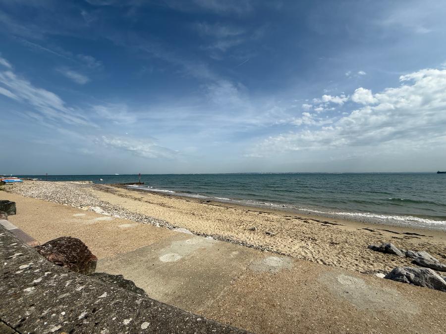 3 bedroom bungalow to rent - Duver Road, Seaview, PO34