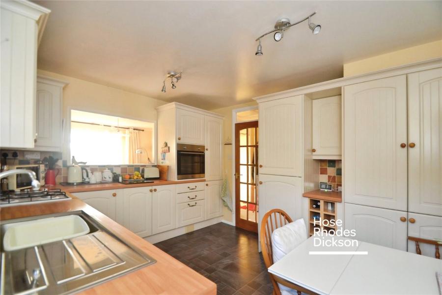 3 bedroom bungalow to rent - St Edmunds Walk, Wootton Bridge, Ryde, PO33