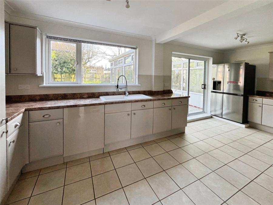 4 bedroom house to rent - Mayfield Road, Ryde, PO33