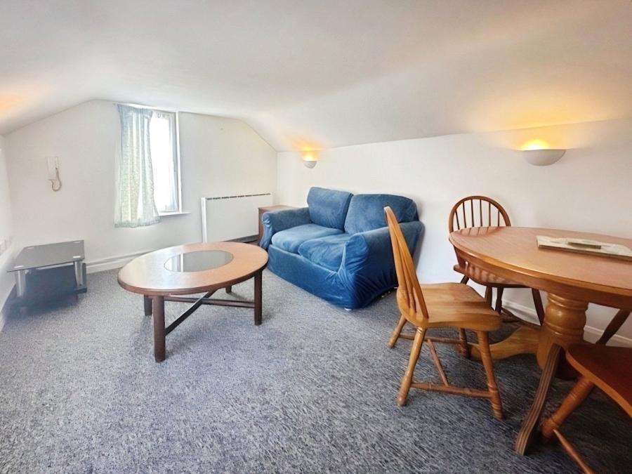 1 bedroom apartment to rent - High Street, Ryde, Isle of Wight, PO33