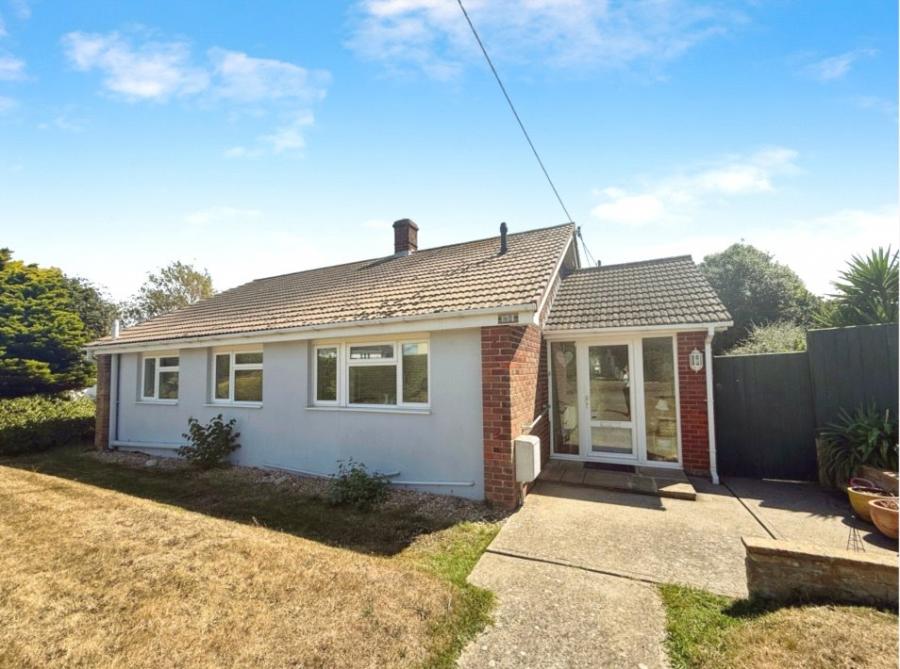 2 bedroom bungalow to rent - Howgate Road, Bembridge, PO35