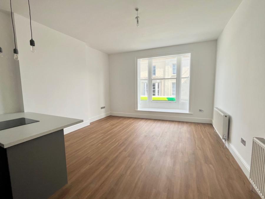 3 bedroom apartment to rent - Cross Street, Ryde, PO33