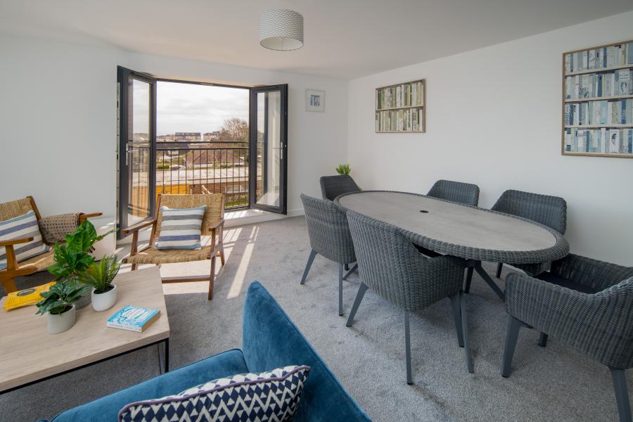 2 bedroom apartment to rent - Seahaven, 23 Carter Street, Sandown, PO36