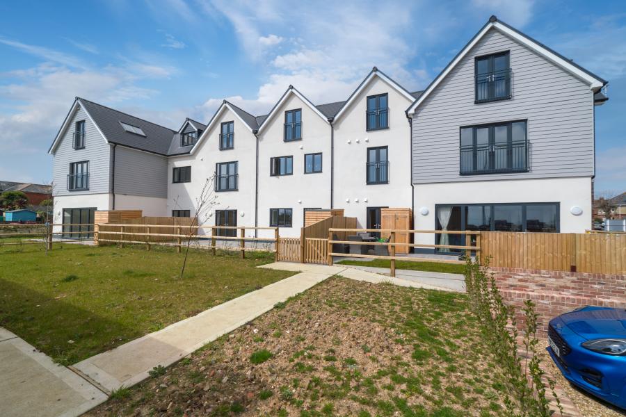 2 bedroom apartment to rent - Seahaven, 23 Carter Street, Sandown, PO36