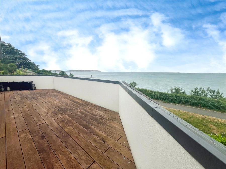 3 bedroom house to rent - The Bay House, 8 Chine Avenue, Shanklin, PO37