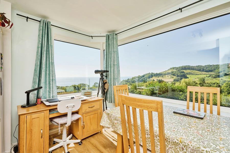 4 bedroom house to rent - The Highway, Luccombe, Shanklin, PO37