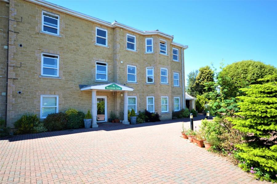 2 bedroom apartment to rent - Kingswood, 9a Broadway, Sandown, PO36
