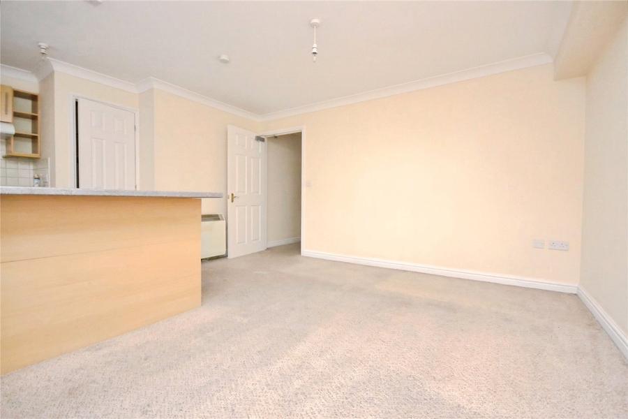 2 bedroom apartment to rent - Market Street, Ventnor, PO38