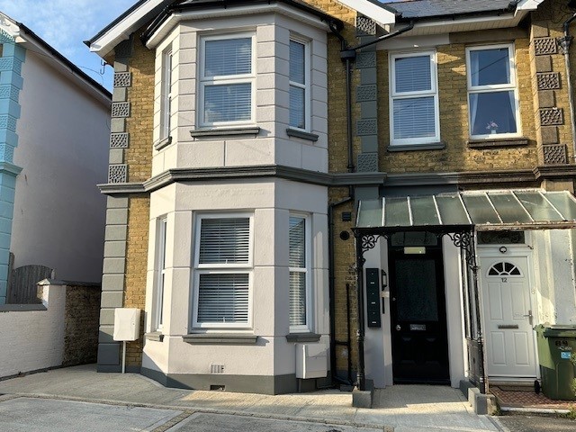 1 bedroom apartment to rent - Victoria Road, Sandown, PO36