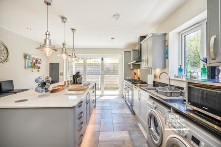 4 bedroom house to rent - Church Road, Shanklin, PO37